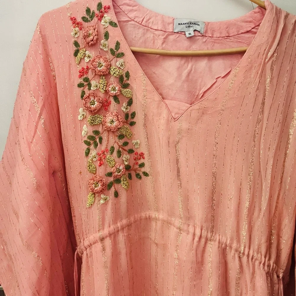 Peach kaftan kurta - Picture 4 of 11